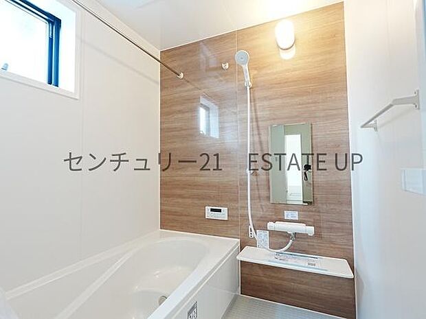 【バス】1日の疲れを癒してくれるバスルーム。