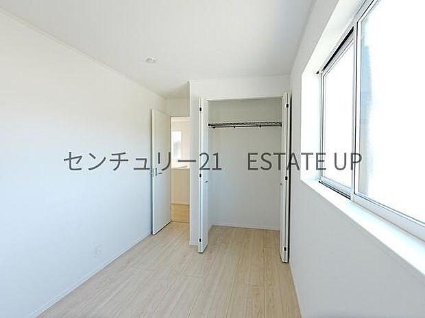 【洋室】ライフスタイルに合わせて、多目的にお使いいただけます。