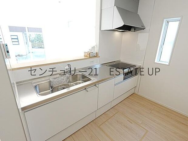 【キッチン】解放感に優れているキッチン