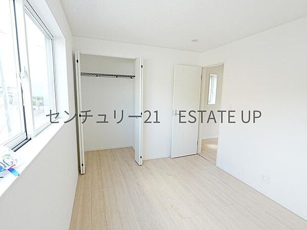【洋室】ライフスタイルに合わせて、多目的にお使いいただけます。
