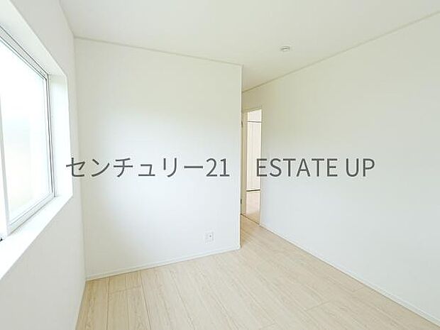 【洋室】家族構成やライフスタイルに合わせて、多目的にお使いいただけます。