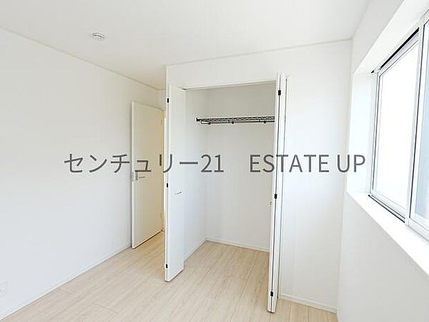 【洋室】ライフスタイルに合わせて、多目的にお使いいただけます。