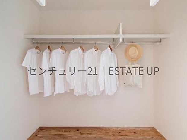 【収納】ファミリークローゼット。洋服の多いご家族も趣味の道具もすっきり収納できます♪