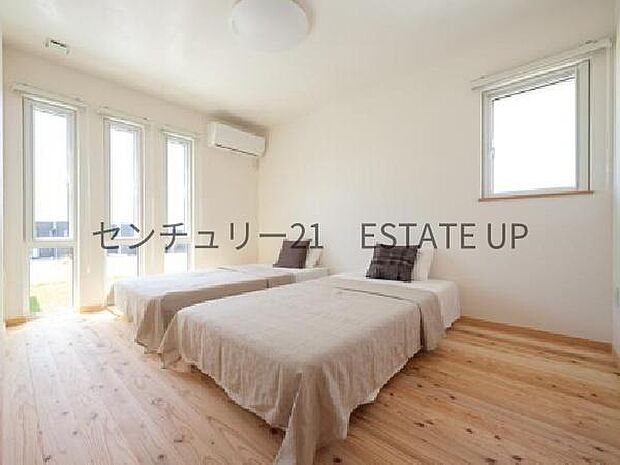 【洋室】6帖の主寝室。リラックスできる寝室です♪