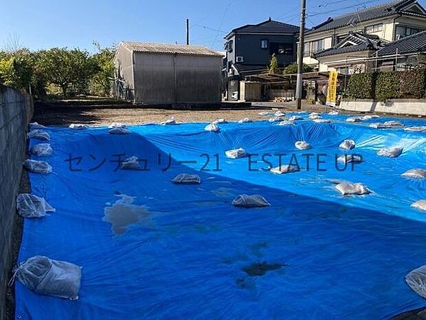 【完成前外観】