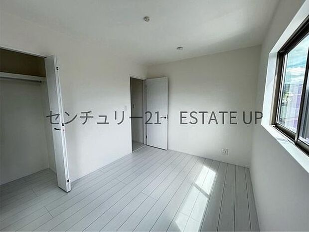 【洋室】ライフスタイルに合わせて、多目的にお使いいただけます。