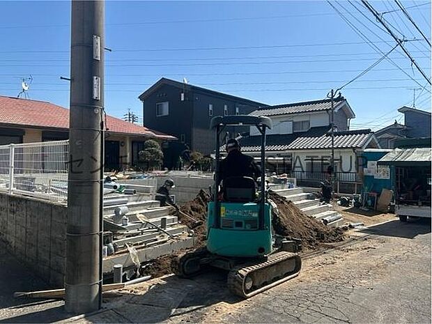 【完成前外観】