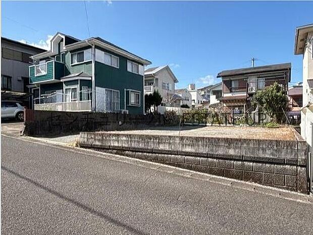 【完成前外観】