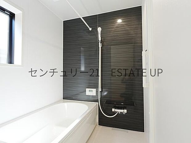 【バス】1日の疲れを癒してくれるバスルーム。