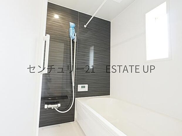 【バス】1日の疲れを癒してくれるバスルーム。
