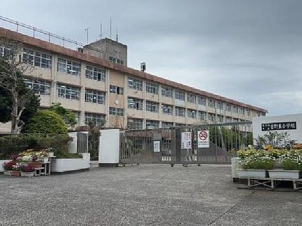 鹿児島市立吉野東小学校まで1420m、吉野東小学校では、校訓「かしこく・やさしく・たくましく」を大切にしています。