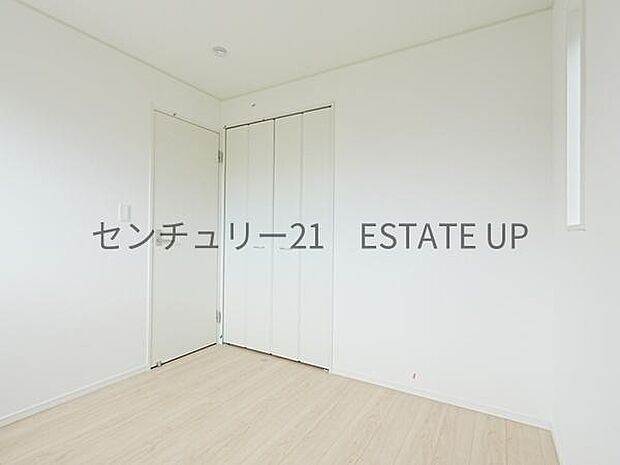 【洋室】ライフスタイルに合わせて、多目的にお使いいただけます。