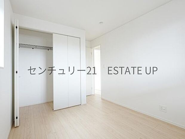 【洋室】ライフスタイルに合わせて、多目的にお使いいただけます。