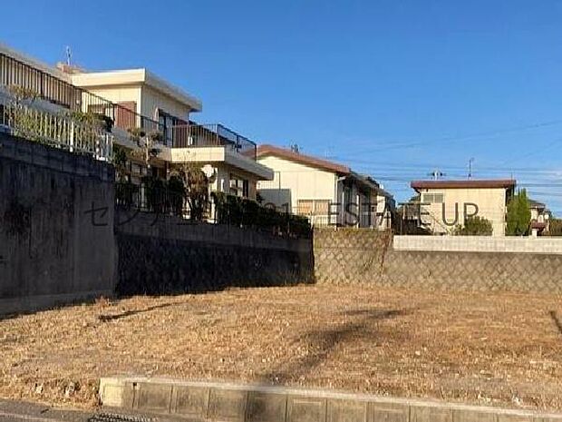 【完成前外観】