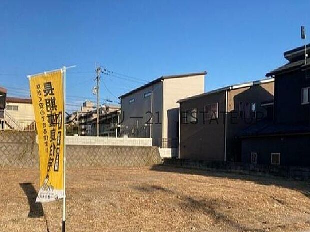 【完成前外観】