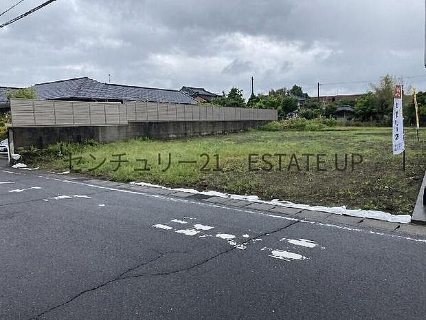 【完成前外観】