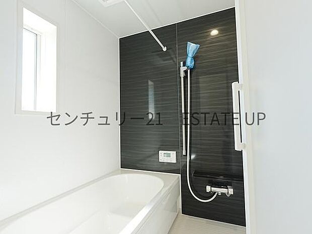 【バス】1日の疲れを癒してくれるバスルーム。