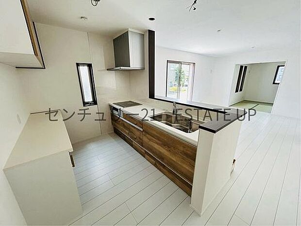 【キッチン】日々のお手入れがしやすいIHクッキングヒーター