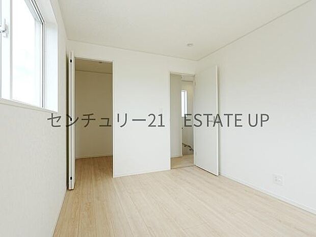 【洋室】家族構成やライフスタイルに合わせて、多目的にお使いいただけます。