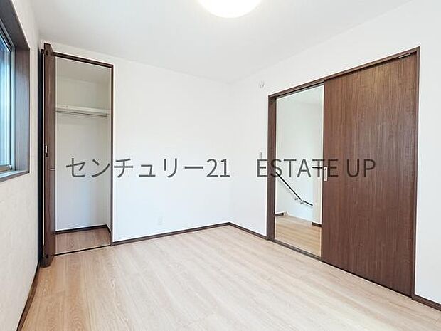 【洋室】ライフスタイルに合わせて、多目的にお使いいただけます。