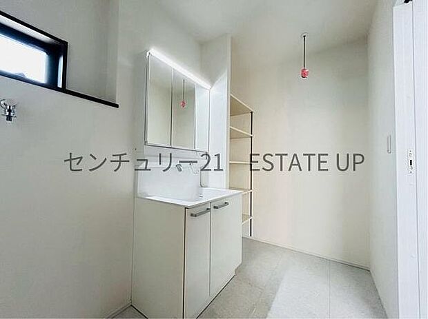 【洗面台・洗面所】清潔感のある洗面化粧台