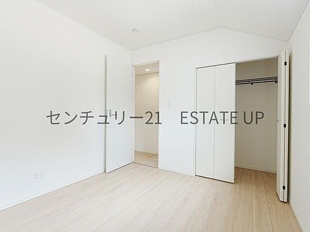 【洋室】家族構成やライフスタイルに合わせて、多目的にお使いいただけます。