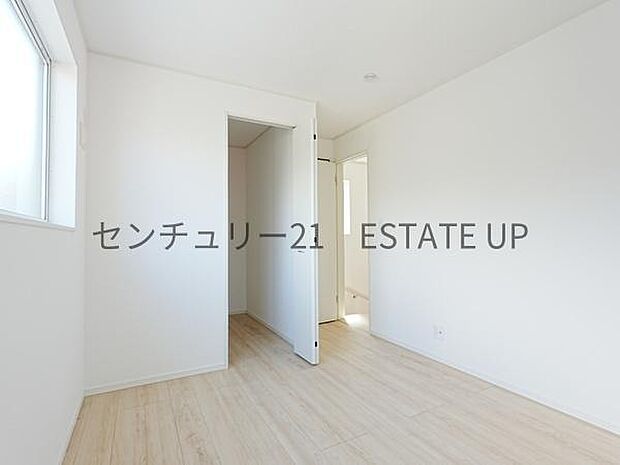【洋室】家族構成やライフスタイルに合わせて、多目的にお使いいただけます。
