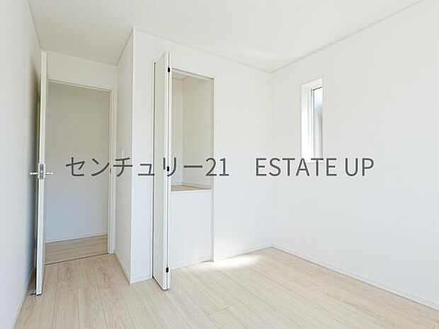 【洋室】ライフスタイルに合わせて、多目的にお使いいただけます。