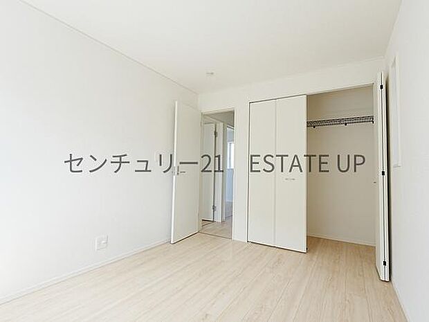 【洋室】家族構成やライフスタイルに合わせて、多目的にお使いいただけます。