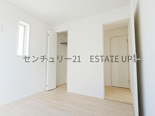 【洋室】ライフスタイルに合わせて、多目的にお使いいただけます。