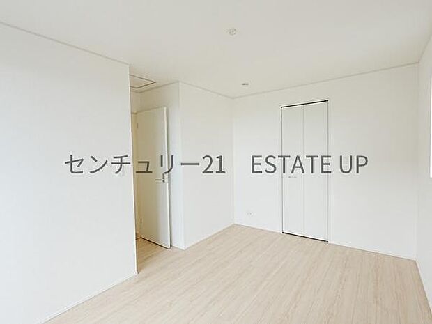 【洋室】ライフスタイルに合わせて、多目的にお使いいただけます。