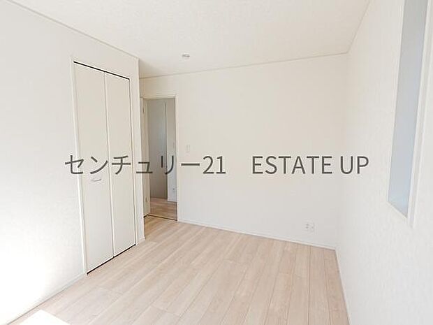 【洋室】ライフスタイルに合わせて、多目的にお使いいただけます。