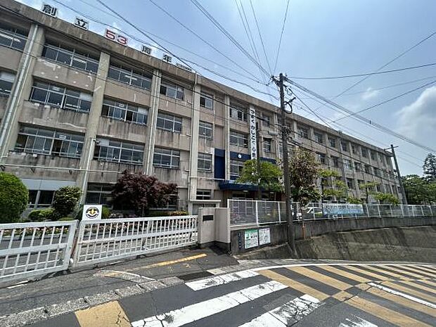 鹿児島市立広木小学校まで1018m、鹿児島市立広木小学校の校訓は「自ら進んで学び、共に高め合う、心豊かなたくましい広木の子」です。