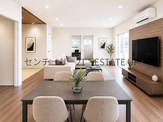 【リビング】広々としたリビング空間で、家族団らんや来客時にもゆったり過ごせる心地よい空間。※ホームステージングしているイメージ図です。