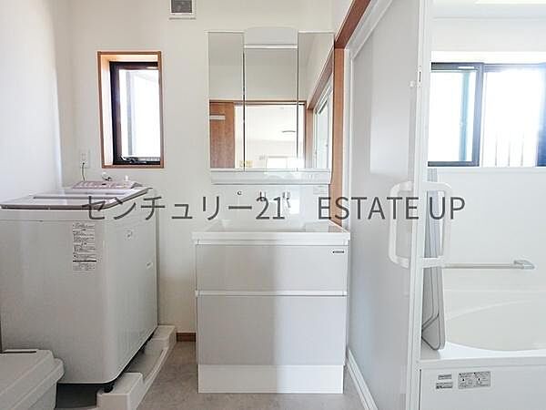 【洗面台・洗面所】オシャレな独立洗面所が特徴♪