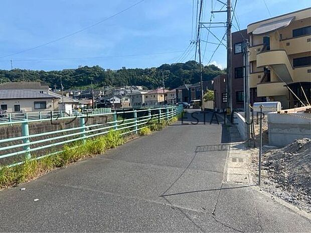 【前面道路】