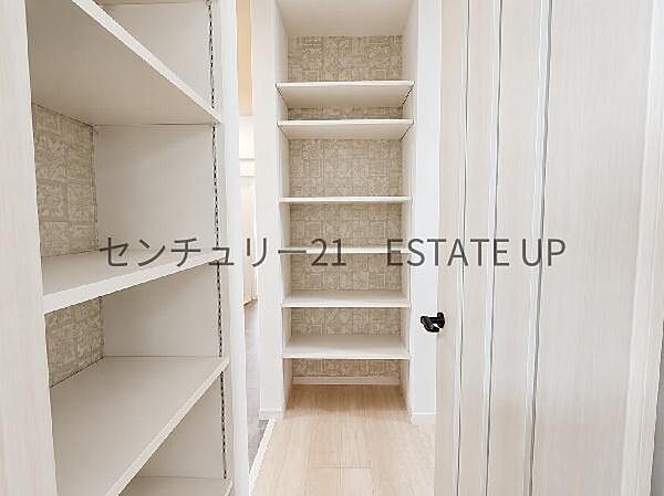 【収納】キッチン奥の収納。※美加工してます。
