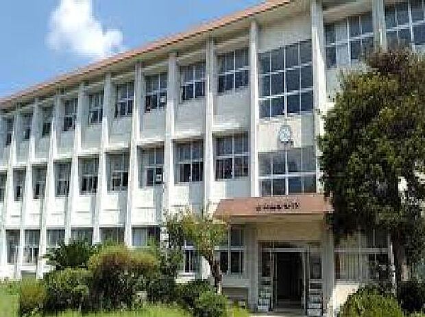 鹿児島市立吉田南中学校まで1045m、「礼節・立志・努力」を校訓に掲げる吉田南中学校区♪礼儀を大切にし、自ら目標を持って努力する心を育む教育環境です!