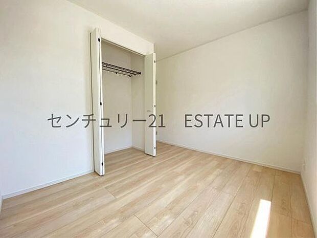 【洋室】家族構成やライフスタイルに合わせて、多目的にお使いいただけます。