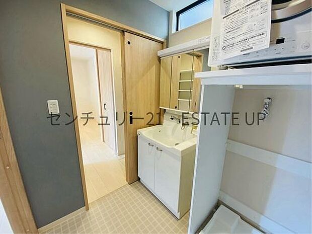【洗面台・洗面所】スペースの広い洗面所が特徴