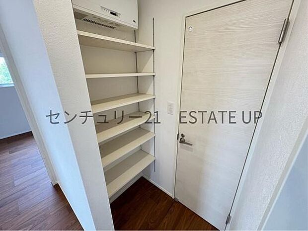 【収納】ちょっとした小物も収納可能です。