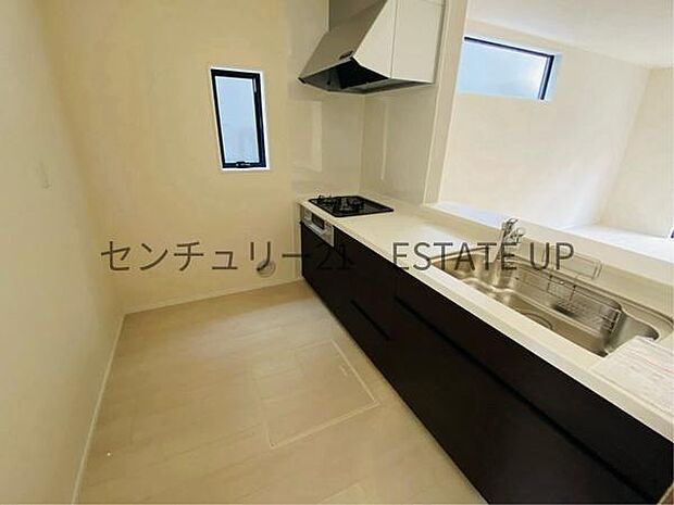 【キッチン】解放感に優れているキッチン