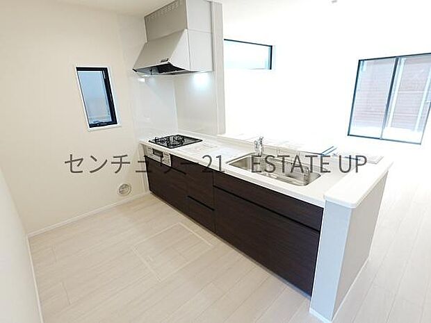 【キッチン】解放感に優れているキッチン