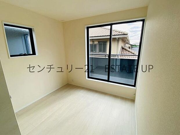 【洋室】ライフスタイルに合わせて、多目的にお使いいただけます。