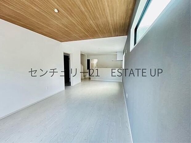 【リビング】お好きなインテリアなどを飾って、ご家族で安らげる癒しの空間をお作りいただけます。