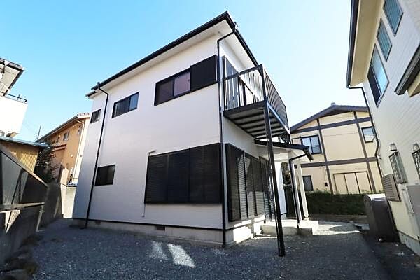 別角度からの外観