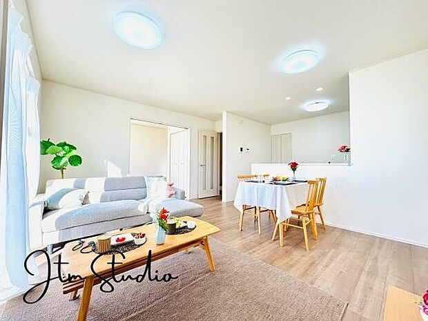 大切な家族が集まるからこそLDKにはこだわりたい!家具のレイアウトも新生活スタートの楽しみの一つですね♪