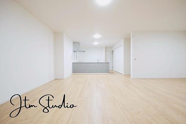 お住まい探しに正解はひとつじゃありません!だからこそ、お客様一人ひとりに寄り添ったご提案を大切にしています。理想の暮らし方、ぜひ私たちにお聞かせください!