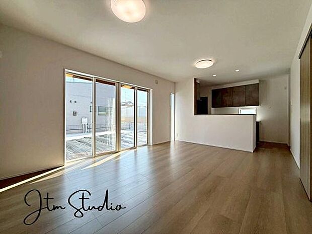 大切な家族が集まるからこそLDKにはこだわりたい!家具のレイアウトも新生活スタートの楽しみの一つですね♪