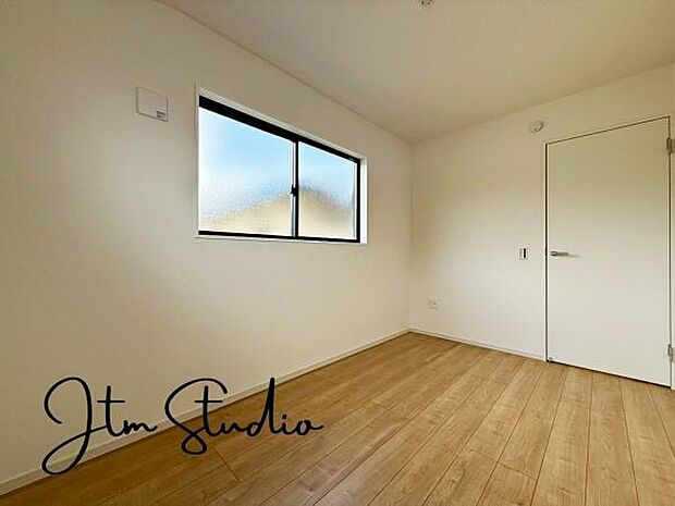 1日の疲れを癒し、心地よく寛げるようゆったりとした広さを確保しています!プライベートタイムをより優雅に穏やかに…。落ち着いた雰囲気を紡ぎます♪